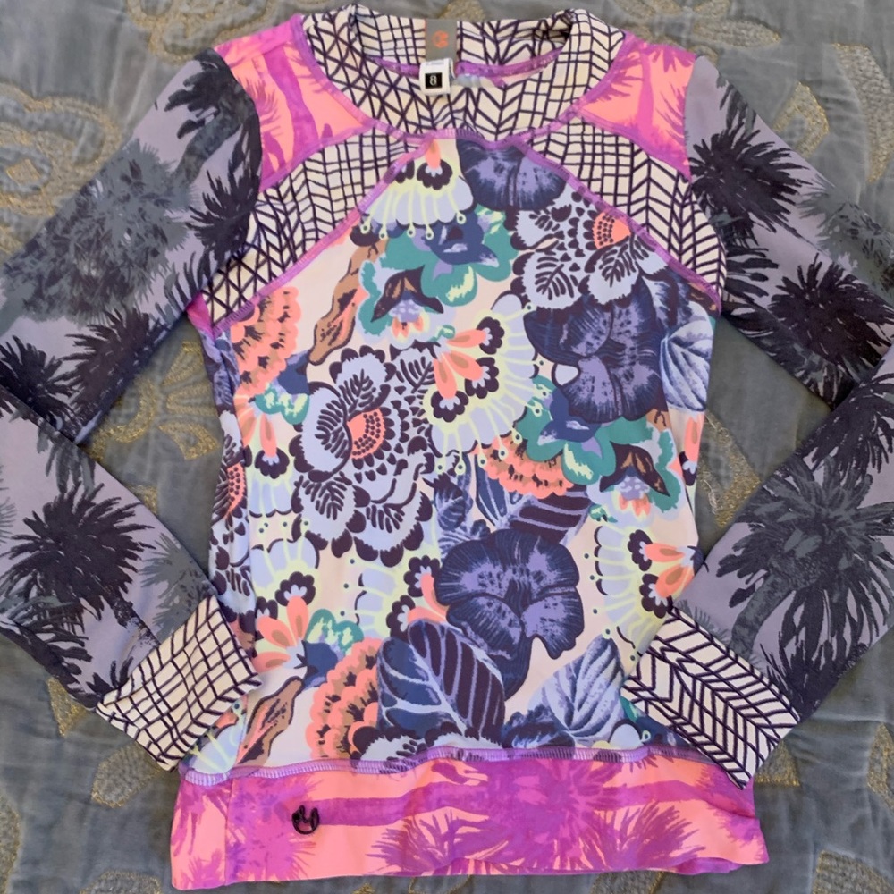 Maaji rash guard size 8